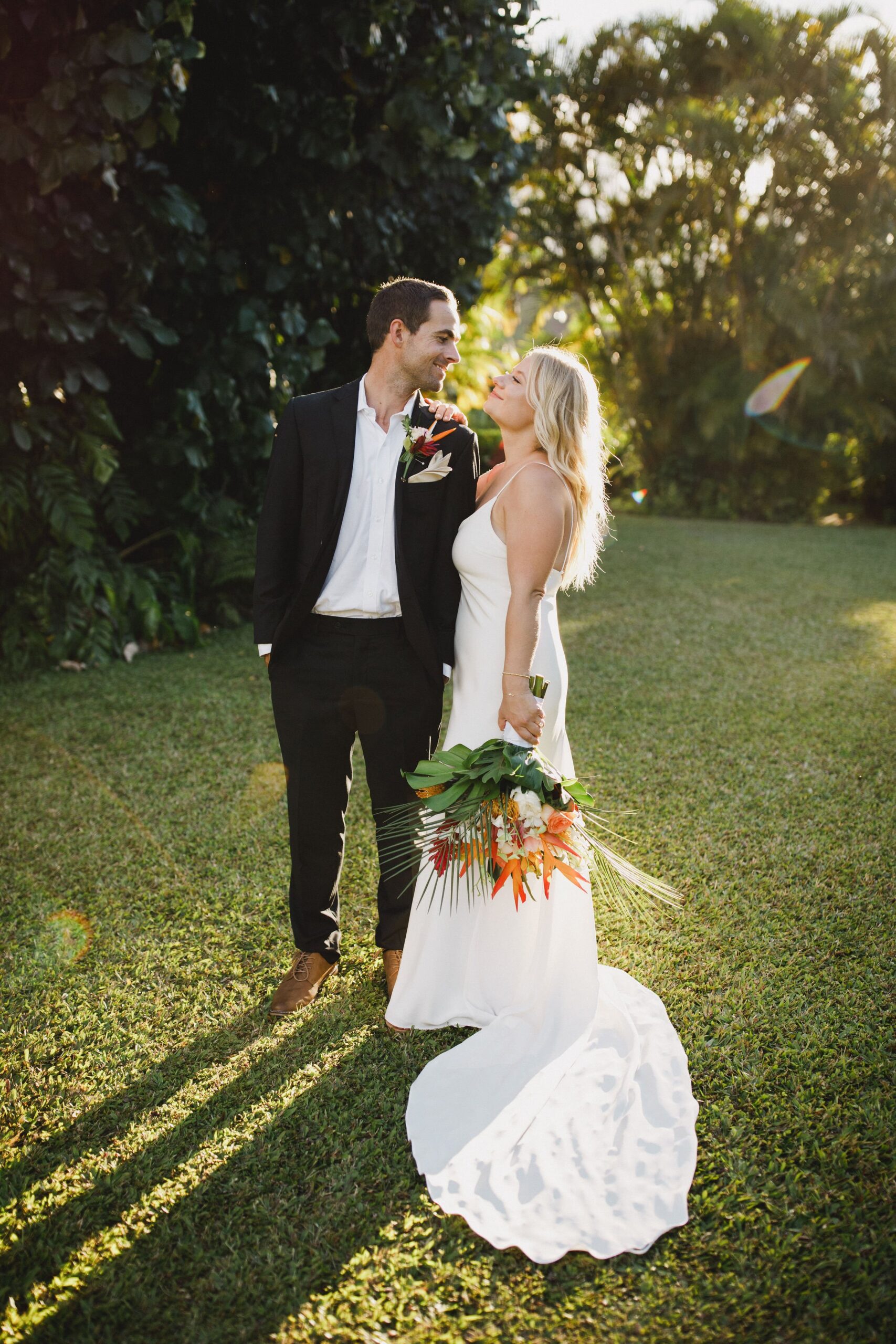 Lauren-Tom-Kauai-Hanalei-Wedding-Gallery-AM-Photography-317.jpg
